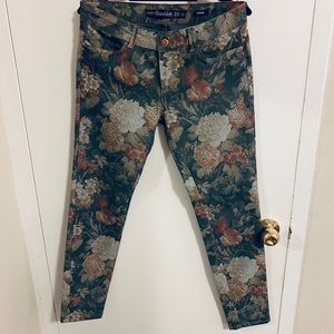 Zara premium quality collection jeans